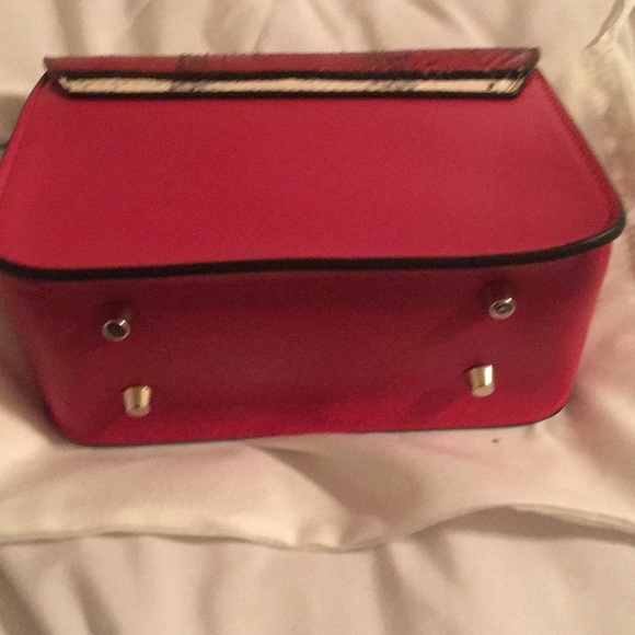 Metropolis - Picture 2 of 2